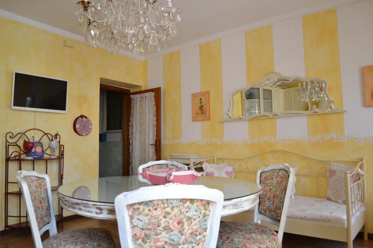 Relais De La Place Desenzano del Garda Exterior foto